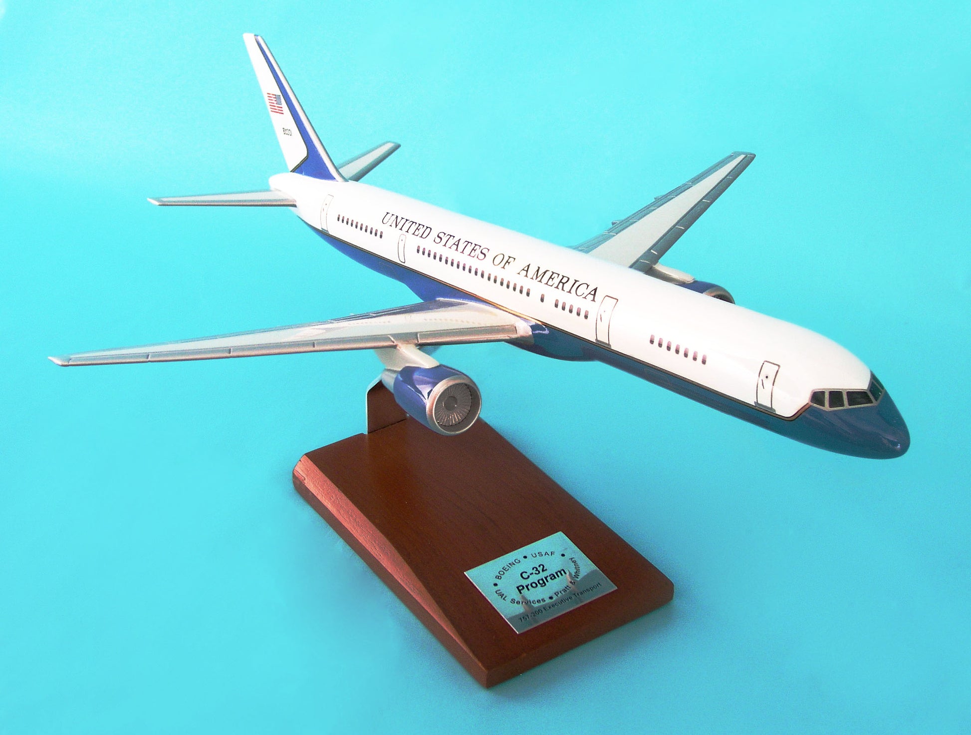 Executive Series B9110 Exec Ser C-32A 757-200 Usaf 1/100 (Cc32Atr)