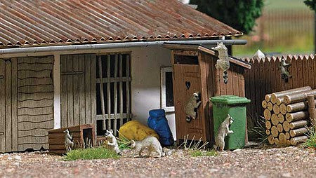 Busch 7922 HO Scale Raccoons - Action Set -- 5 Adult and 2 Young Raccoons, Wood Fence, Wood Pile, Trash Can, Cart, Outhou