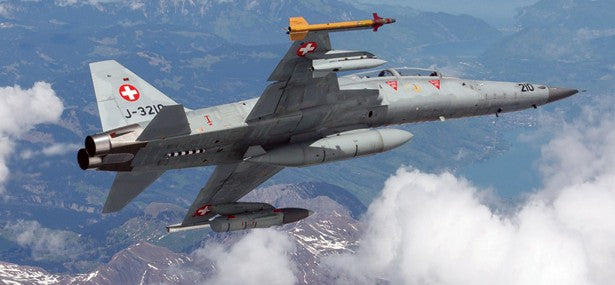 Italeri 1382 1/72 F5F Tiger II Twin-Seater Trainer Aircraft