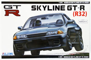 Fujimi 4653 1/24 1989 Nissan R32 Skyline GT-R 2-Door Car