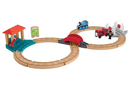 Fisher Price GGG73 V Scale Thomas and Friends(TM) Wooden Railway - Figure-8 Set -- Includes Thomas and Bertie