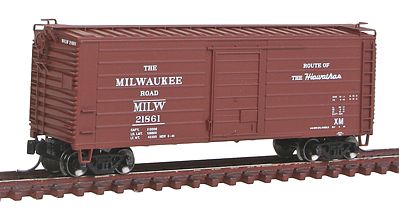 Fox Valley Models 90224 N Scale Short-Rib 40' Rib-Side Boxcar - Ready to Run -- Milwaukee Road #21818 (Boxcar Red, Hiawathas Slogan)
