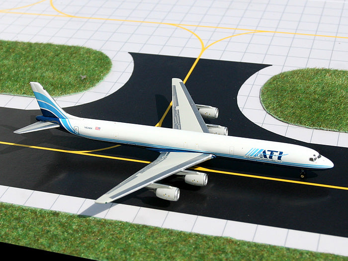 Gemini Jets GJ830 Gemini Ati Dc-8-71F 1/400