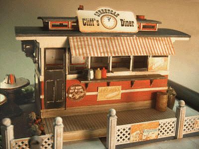 Grandt Line 3413 O Scale City Sidewalks Series Cliff's Diner - Kit -- 5" X 7"