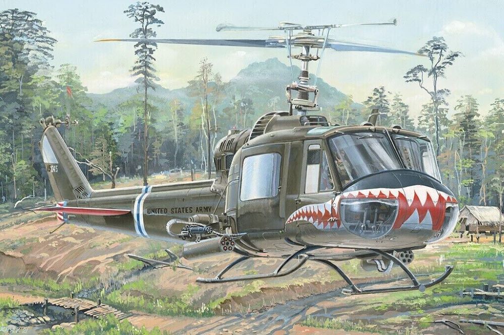 Hobby Boss 81807 1/18 UH1B/C Huey Helicopter