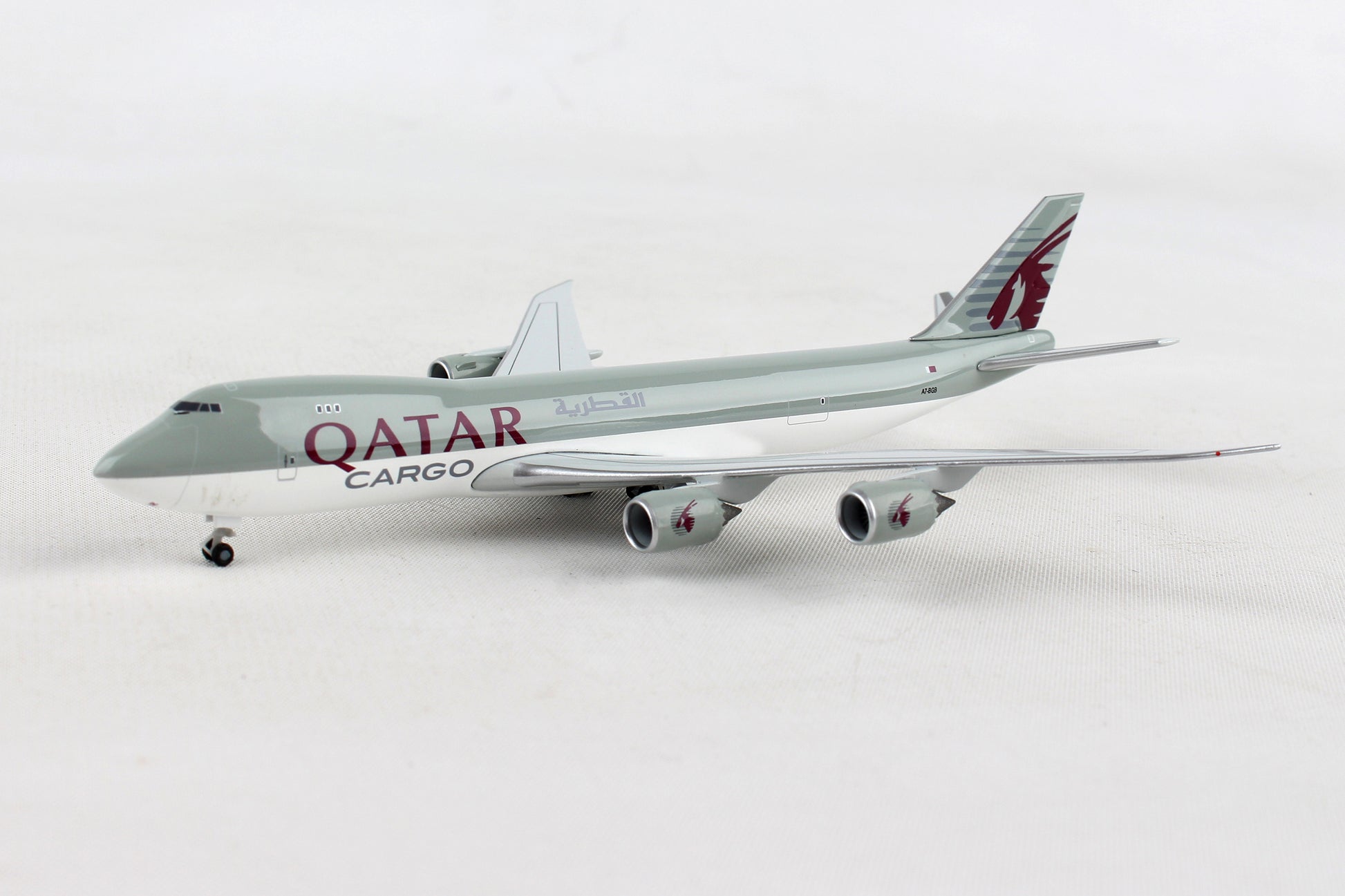 Herpa Wings HE531993 Qatar Cargo 747-8F 1/500