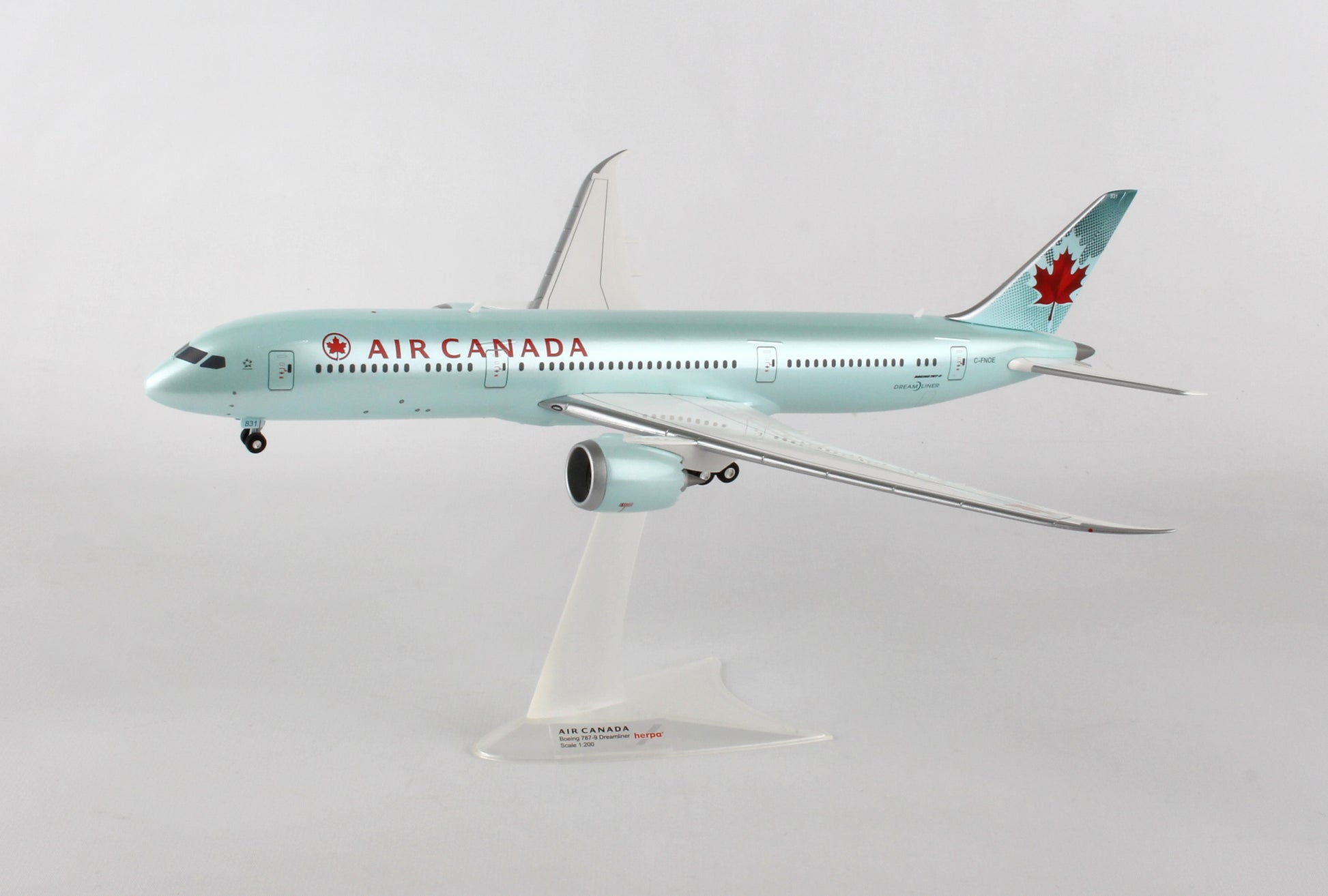 Herpa Wings HE557610 Air Canada 787-9 1/200 Old Livery