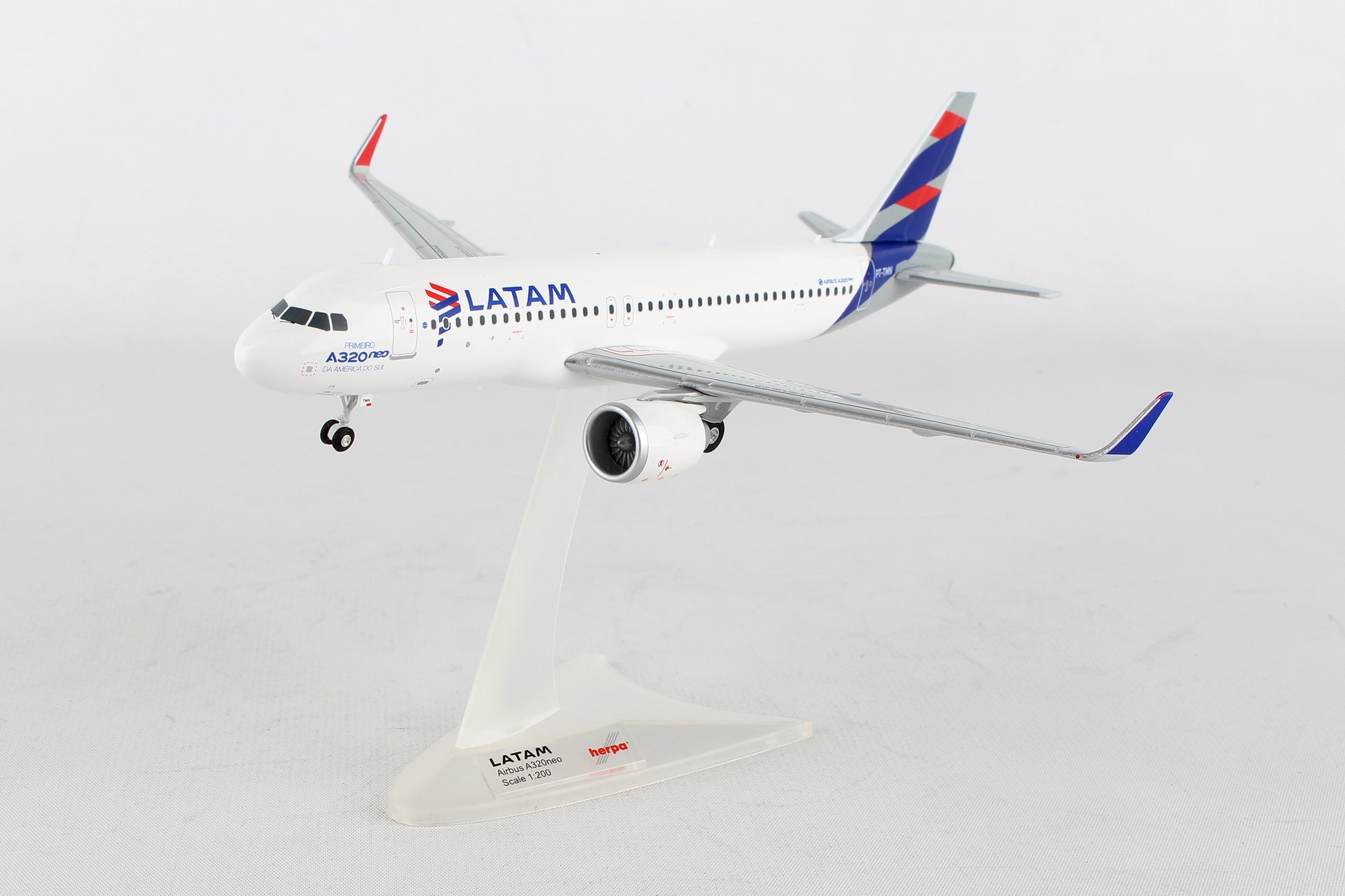 Herpa Wings HE558341 Latam A320Neo 1/200 Reg#Pt-Tmn