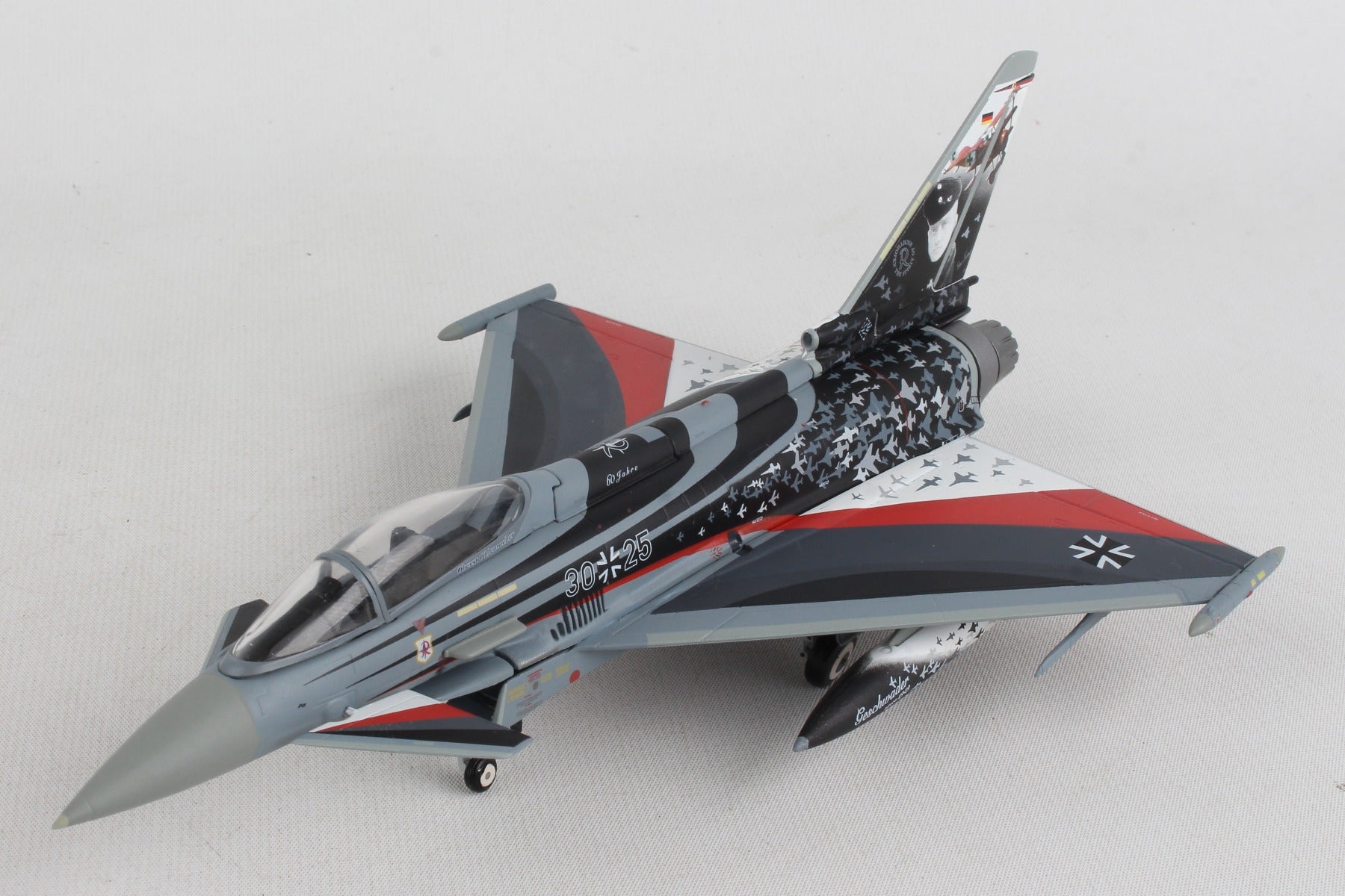 Herpa Wings HE580533 Luftwaffe Eurofighter Typhoon 1/72 Spirit Richthofen