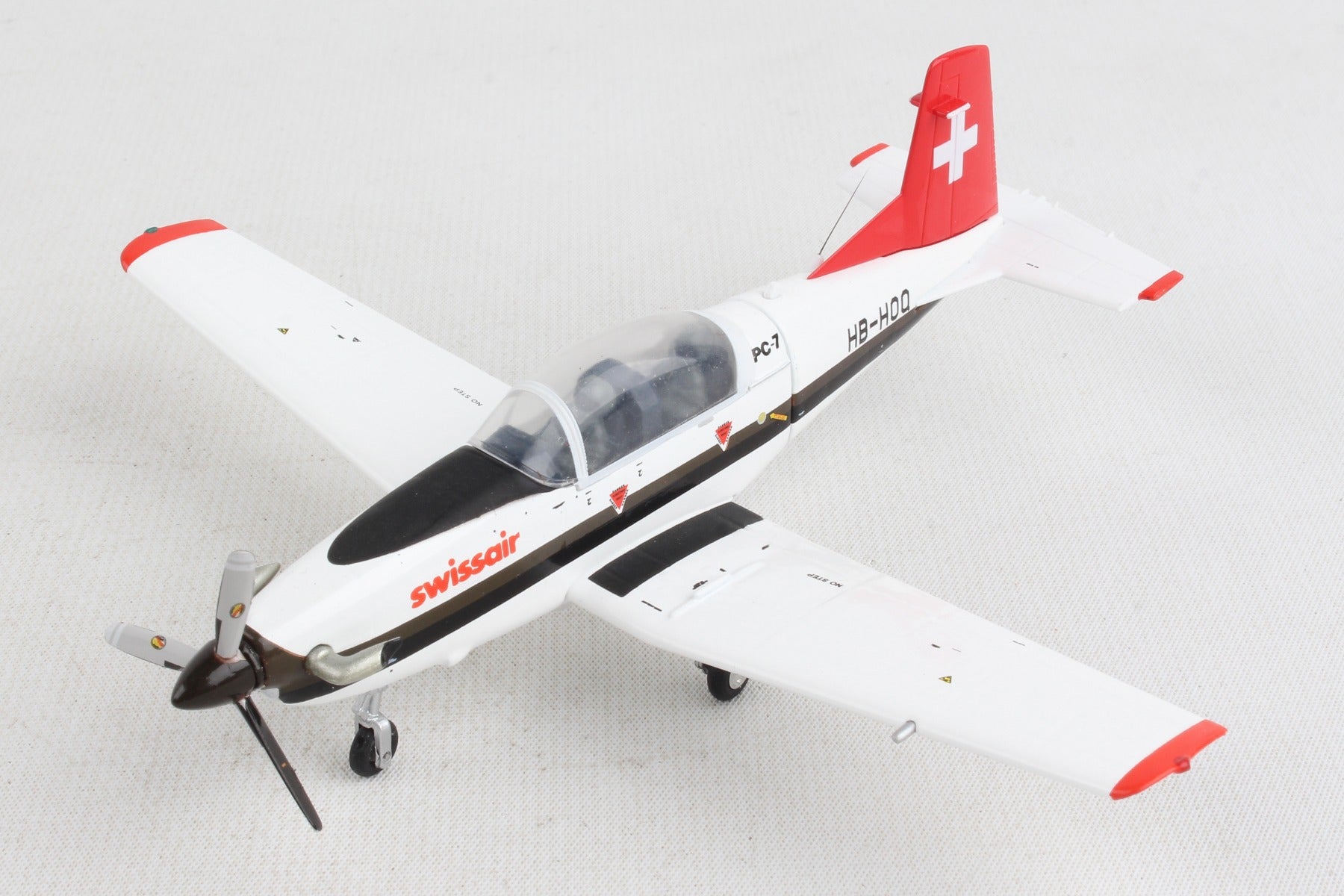 Herpa Wings HE580656 Swissair Pc7 1/200 Turbo Trainer