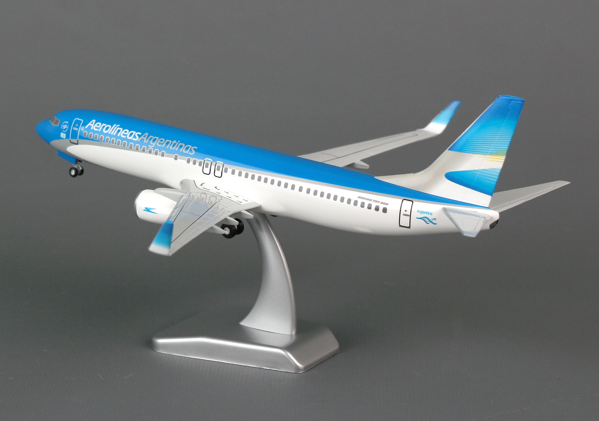 Hogan Wings HG0311G Aerolineas Argentinas 737-800W 1/200 W/Gear