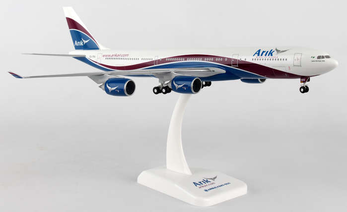 Hogan Wings HG0359G Arik Air A340-500 1/200 W/Gear Reg#Cs-Tfx