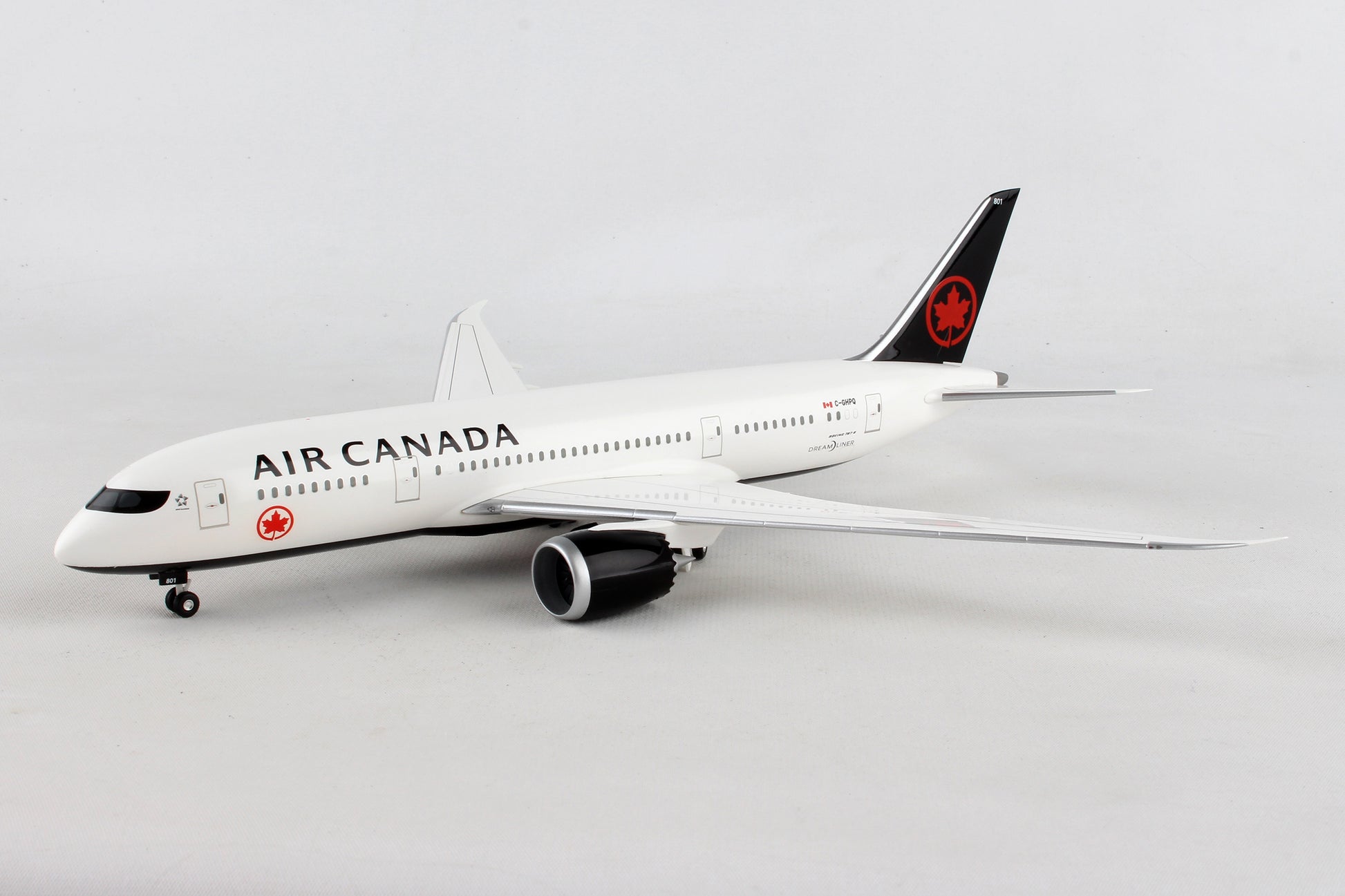 Hogan Wings HG10963G Air Canada 787-8 1/200 W/Gear No Stand Reg#C-Ghpq