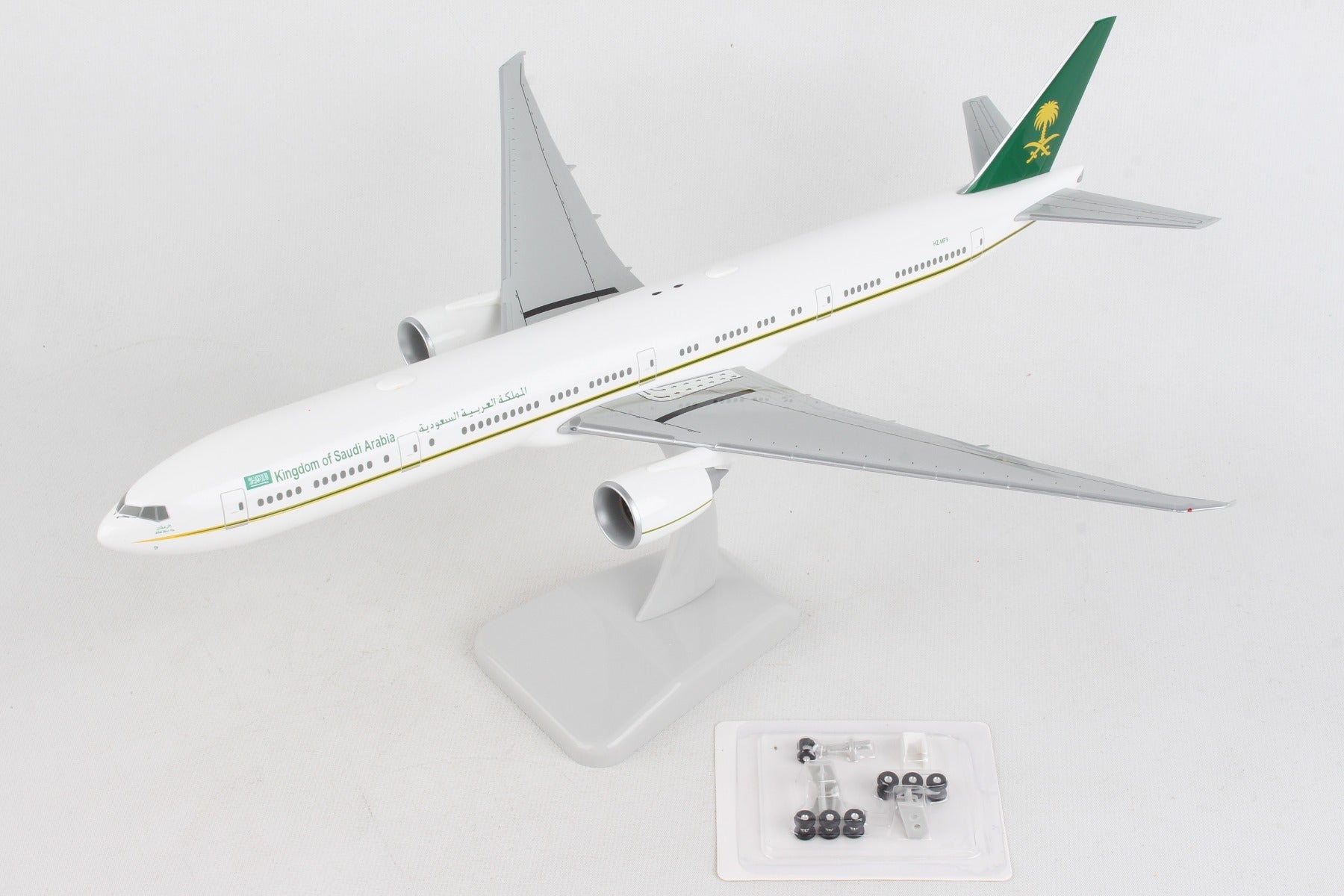 Hogan Wings HG11595G Saudi 777-300Er 1/200 W/Gear Reg#Hz-Mf9