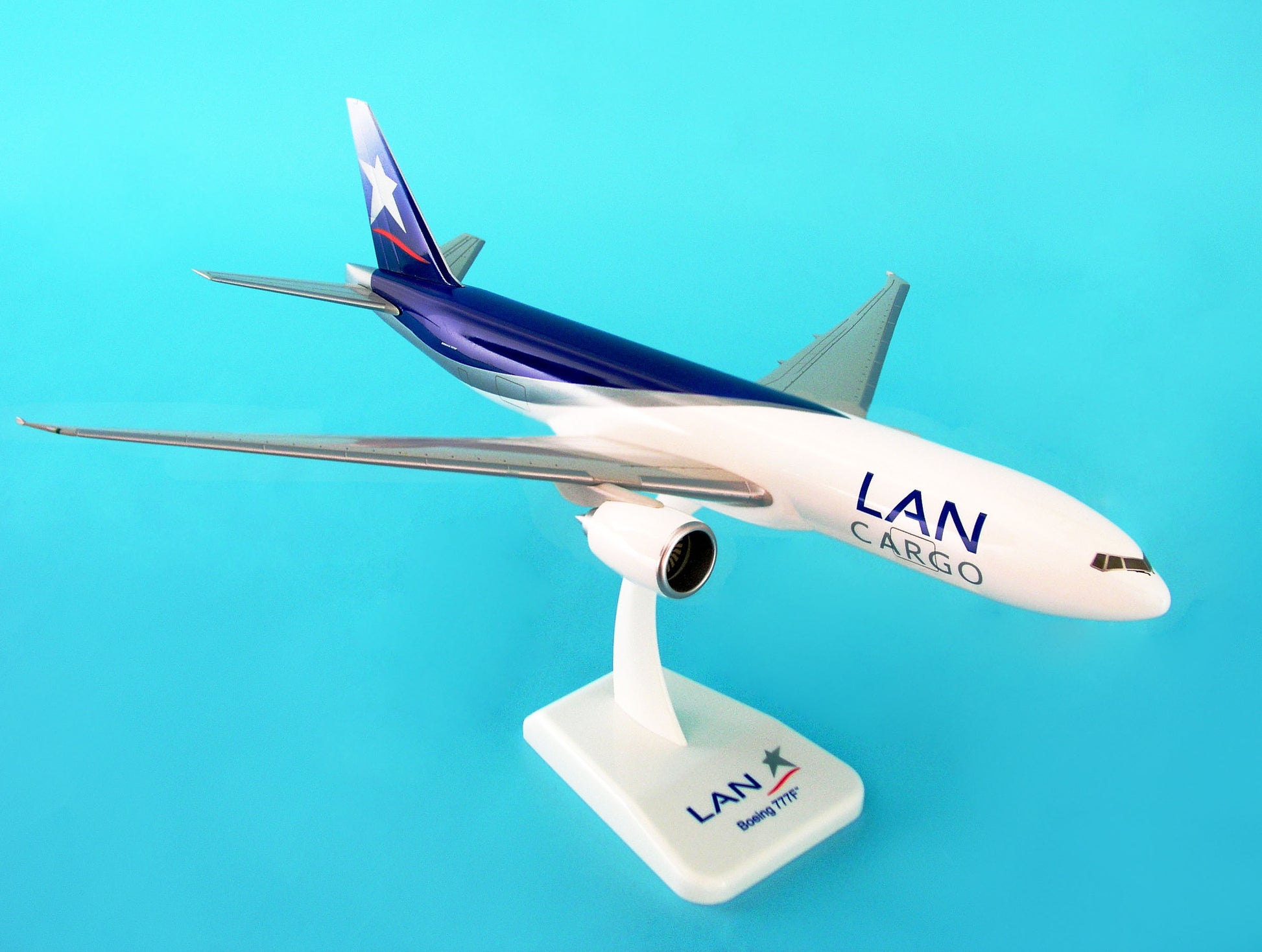 Hogan Wings HG2506G Lan Cargo 777-200F 1/200 W/Gear
