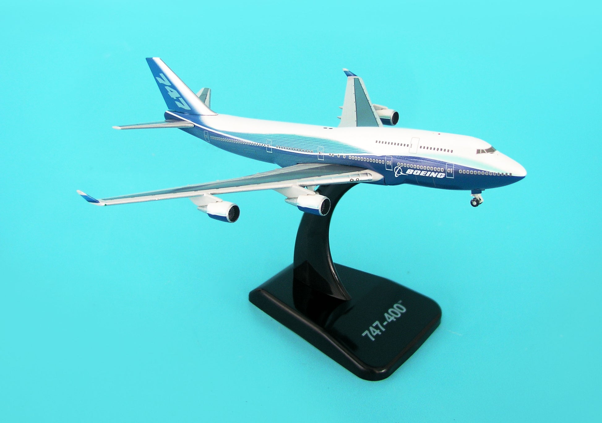 Hogan Wings HG8416 Boeing 747-400 1/500