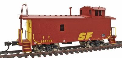 Intermountain Railway 1089 HO Scale Centralia Car Shops CE-7 Waycar (Caboose) - Assembled -- Southern Pacific Santa Fe #999088