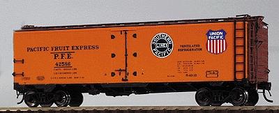 Intermountain Railway 46702 HO Scale Premium Line R-40-10 Refrigerator Car - Ready to Run -- Pacific Fruit Express (orange, Boxcar Red, 2 Logos)