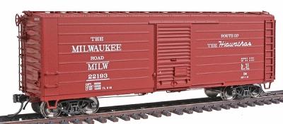 Intermountain Railway 48501 HO Scale 40' Rib-Side Boxcar - Ready to Run -- Milwaukee Road (Boxcar Red, Hiawatha Slogan, Youngstown Doors)