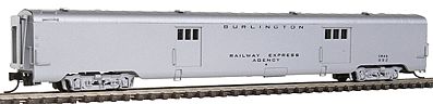 Intermountain Railway 7652 N Scale Centralia Car Shops Streamlined Smooth-Side Baggage Car - Ready to Run -- Chicago, Burlington & Quincy (silver)