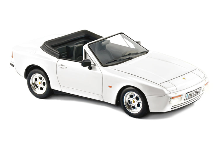 Italeri 3646 1/24 Porsche 944S Convertible Car