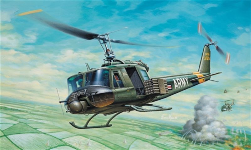 Italeri 40 1/72 UH1B Huey Helicopter