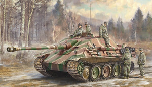Italeri 6564 1/35 SdKfz 173 Jagdpanther Tank w/Winter Crew (5)