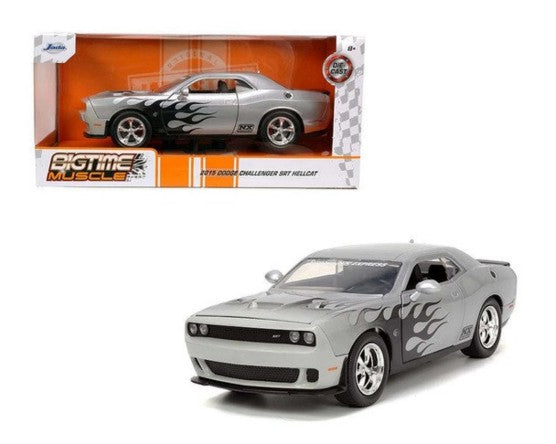 Jada 33880 1/24 2015 Dodge Challenger SRT Hellcat Car