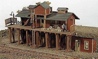 JL Innovative 190 N Scale Brookside Ice House