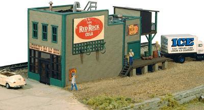JL Innovative 330 N Scale McSoreley's Old Ale House