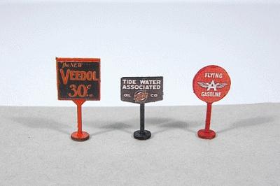 JL Innovative 465 HO Scale Vintage Gas Station Curb Signs -- Flying A pkg(3)