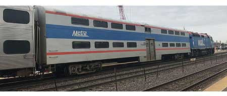 Kato 1560963 N Scale Nippon-Sharyo Gallery Bi-Level Commuter Cab Coach - Ready to Run -- Metra Chicago 8593 (silver, blue)