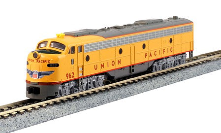 Kato 1765318 N Scale EMD E8/9A - Standard DC -- Union Pacific 962 (Late Passeneger Scheme, Armour Yellow, gray, Nose Logo)