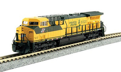Kato 1767036 N Scale GE AC4400CW - Standard DC -- Chicago & North Western #8820 (yellow, green)