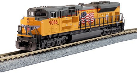 Kato 1768521 N Scale EMD SD70ACe with Nose Headlight - Standard DC -- Union Pacific #9066 (Armour Yellow, gray; United States Flag)