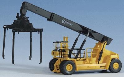 Kibri 11752 HO Scale Kalmar Container Crane - Kit -- With Trailer-Lifting Arms