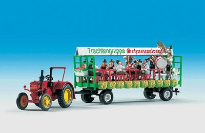 Kibri 12226 HO Scale Lanz Tractor w/Parade Float & 5 Figures
