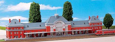 Kibri 36704 Z Scale Friedrichstal Station -- Kit