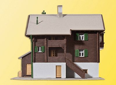 Kibri 36813 Z Scale Farmhouse in Matt -- 7 x 6 x 6cm