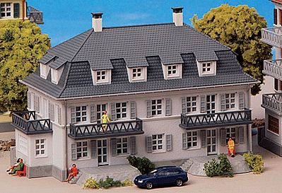 Kibri 37169 N Scale City House with Balcony & Terrace