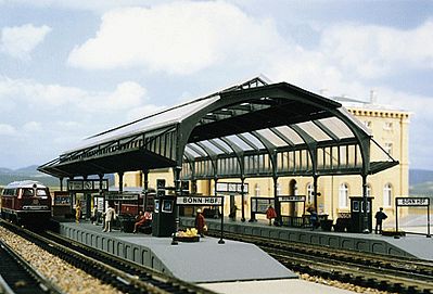 Kibri 37758 N Scale Railway Station - Kit -- 9-1/4 x 5 x 3-3/16" 23.5 x 12.5 x 8cm