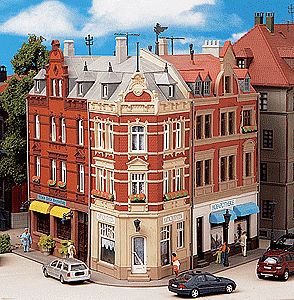 Kibri 38355 HO Scale Hans Place Corner Town House - Kit