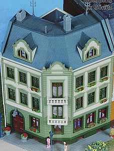 Kibri 38385 HO Scale Elbenplatz Townhouse -- 16 x 16.8 x 18cm