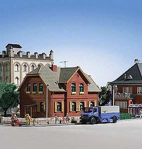 Kibri 38717 HO Scale Maybach House -- 6-5/8 x 5-3/16 x 4-5/8" 16.5 x 13 x 11.5cm