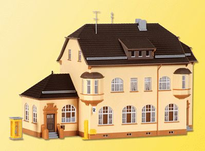 Kibri 38734 HO Scale Post Office in Munderkingen -- 9-1/4 x 4-3/8 x 6-5/16" 23.5 x 11 x 18cm