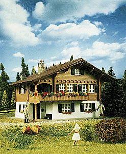 Kibri 38805 HO Scale Chalet in Brienz -- 4-3/4 x 3-1/2 x 2-3/4" 12 x 9 x 7cm