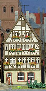 Kibri 38903 HO Scale Half Timbered House On Market Square -- 10.5 x 8 x 16.5cm