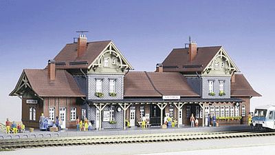 Kibri 39367 HO Scale Furstenberg Station -- 42 x 15 x 14cm