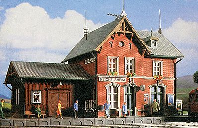 Kibri 39492 HO Scale Reischelsheim Station -- 9-1/2 x 5-1/2" 24 x 14cm
