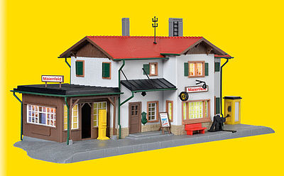 Kibri 39496 HO Scale Maienfeld Station w/Lights -- Kit - 10-5/8 x 4-3/4 x 4-1/2" 27 x 12 x 11.3cm